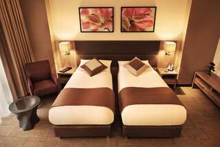 Курортные отели Mirotel Resort and Spa Трускавец Стандартный двухместный номер с 1 кроватью или 2 отдельными кроватями-5